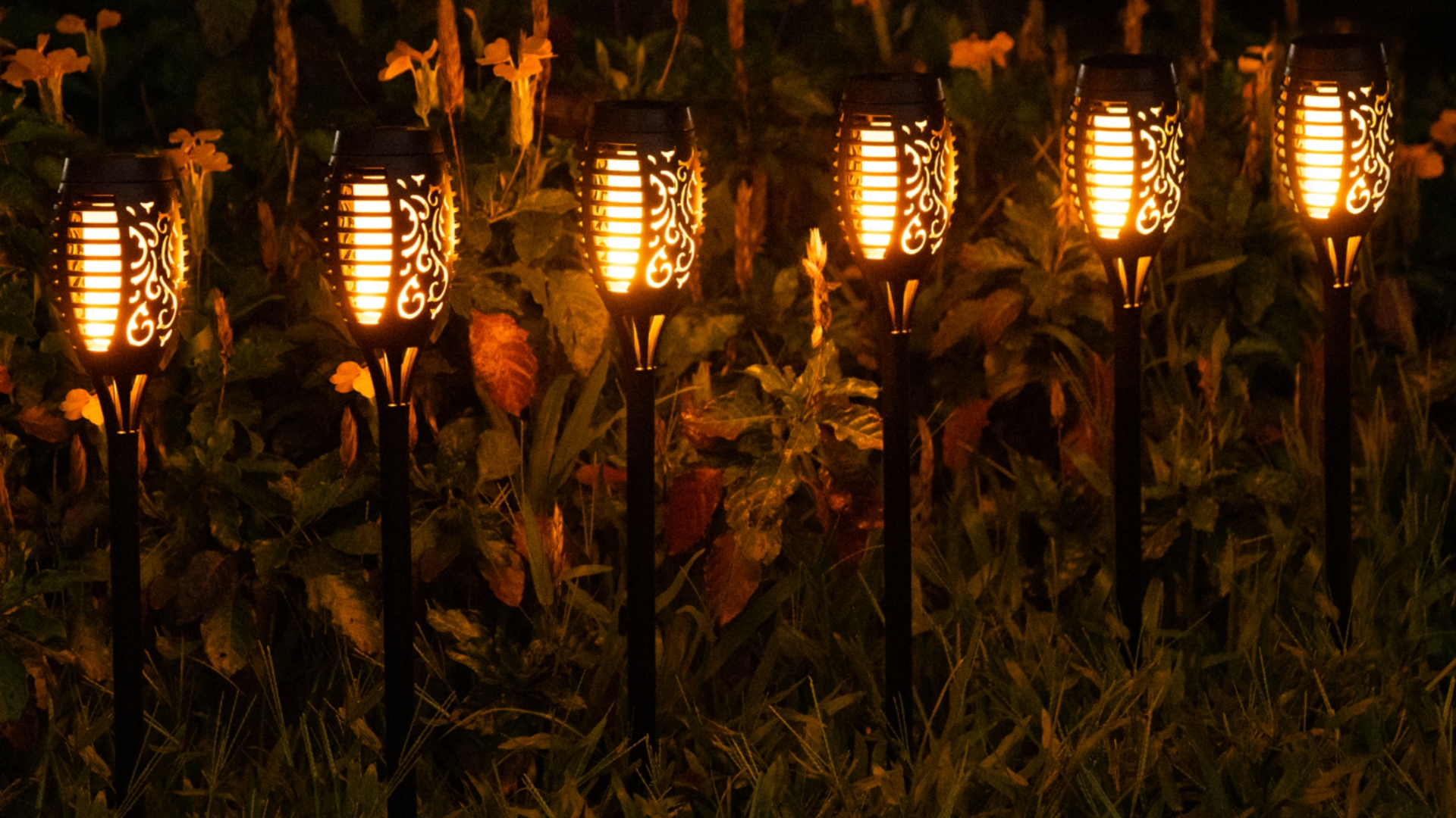 Amazon.com : KYEKIO 16Pack Solar Torch Light with Flickering Flame